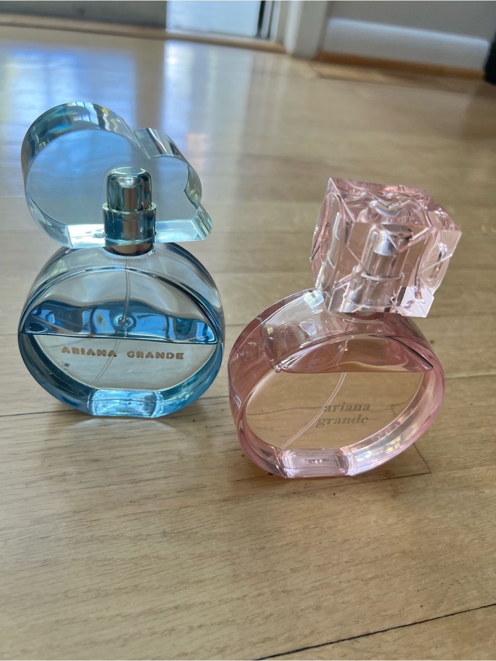 Ariana Grande Pink & Blue Signature Perfume Duo